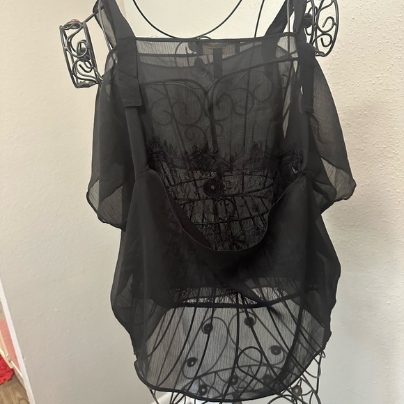 Jessica Simpson Black Sheer Ruffled Blouse - Picture 14 of 15